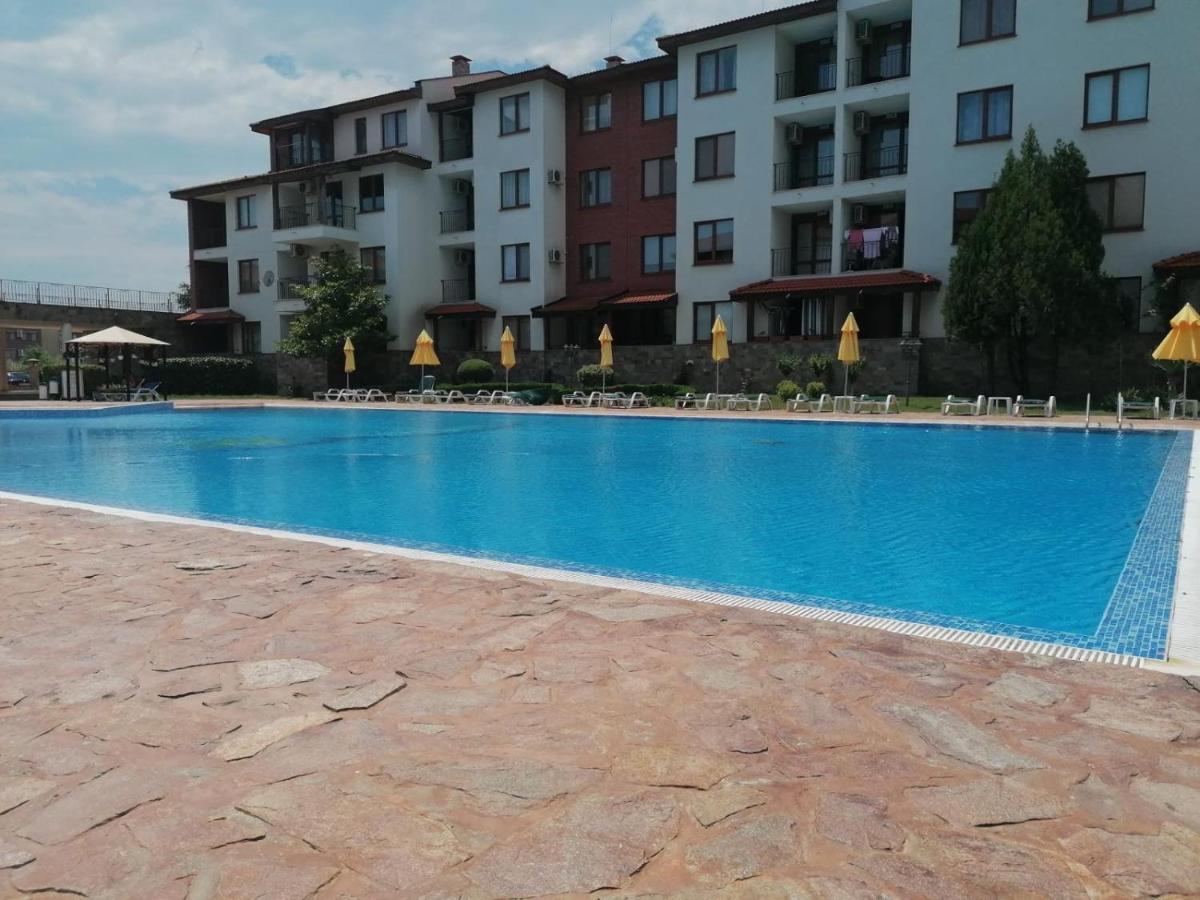 Private Apartments In Apolon Rawda Exterior foto